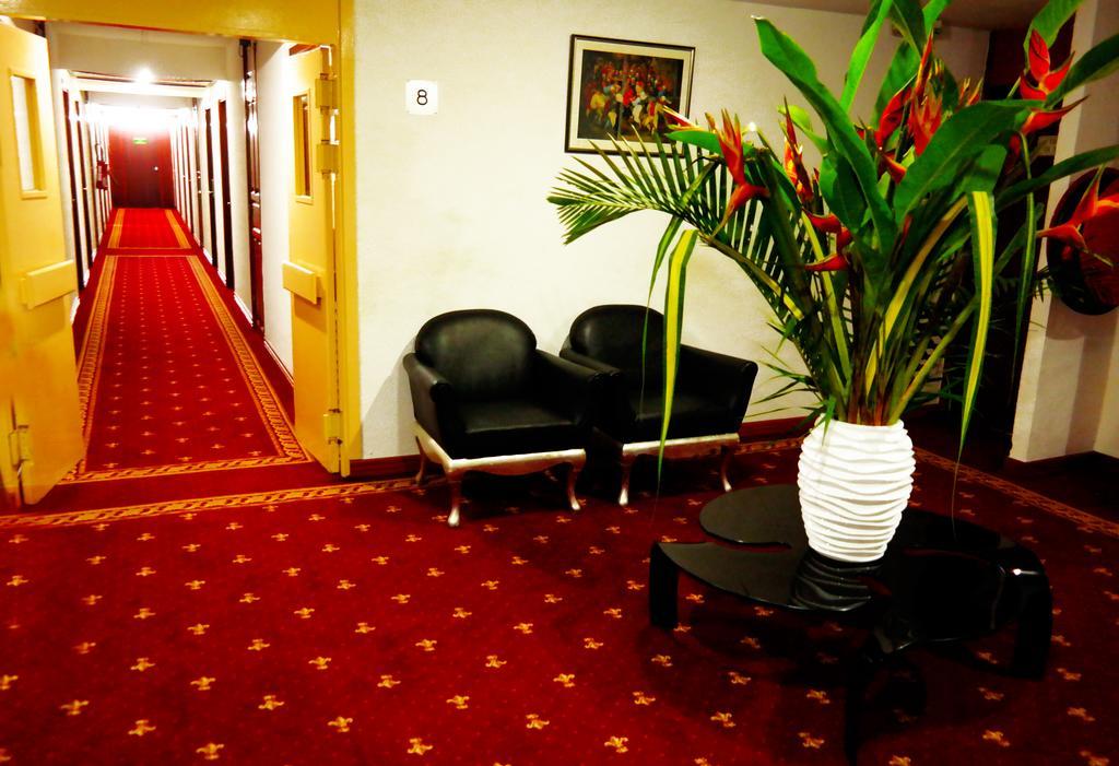 Hotel Sawa Douala Exterior photo