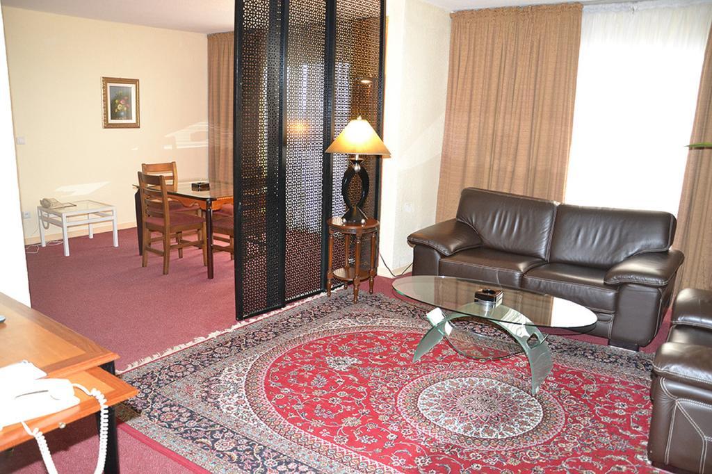 Hotel Sawa Douala Exterior photo